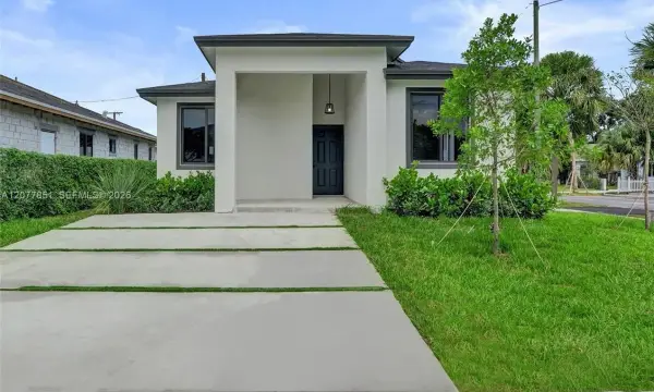 599 SW 12th Avenue, Dania Beach, FL 33004