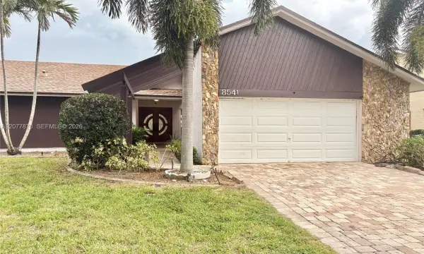 8541 NW 54th Street, Lauderhill, FL 33351