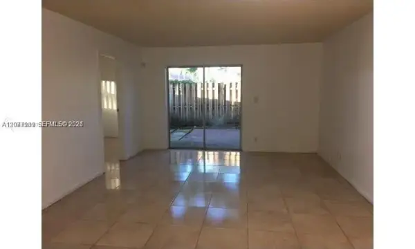 6720 Nova Drive 101-8, Davie, FL 33317