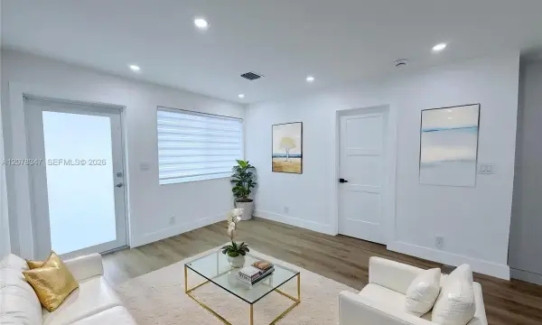 4130 NW 11th Avenue, Oakland Park, FL 33309