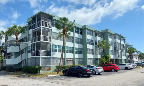 2741 Taft Street 212, Hollywood, FL 33020
