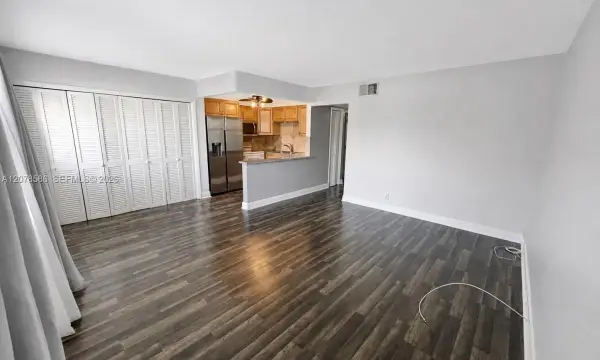 4050 NE 12th Terrace 11-1, Oakland Park, FL 33334