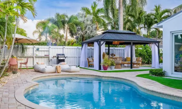 1743 NE 16th Street, Fort Lauderdale, FL 33304