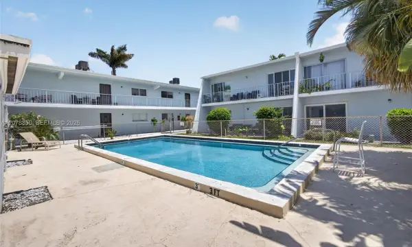 725 Hummingbird Way 109, North Palm Beach, FL 33408