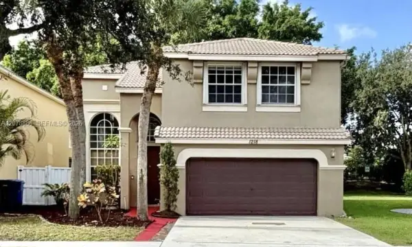 1218 Oakwater Drive, Royal Palm Beach, FL 33411