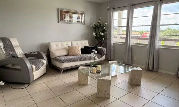 425 Southampton B 425, West Palm Beach, FL 33417