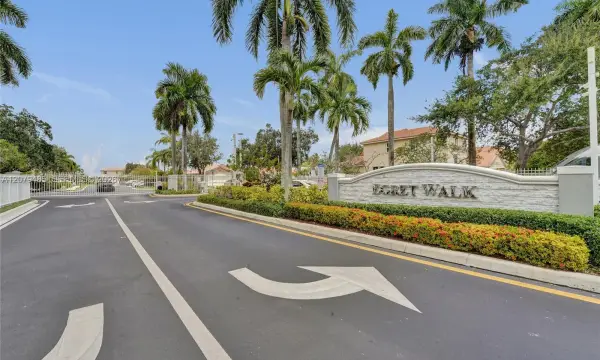 774 SW 120th Avenue, Pembroke Pines, FL 33025