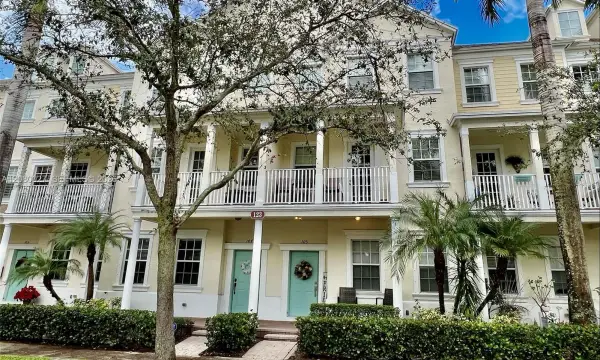 123 E Royal Palm Circle 105, Jupiter, FL 33458