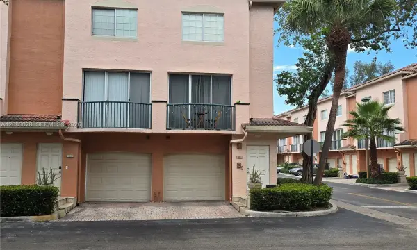 2107 SE 10th Avenue 818, Fort Lauderdale, FL 33316