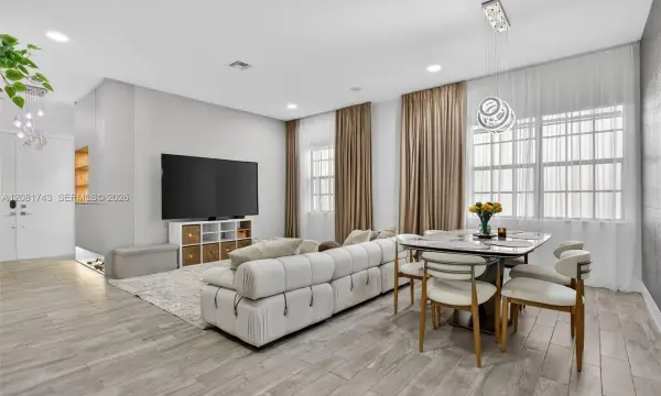 11174 NW 72nd Place, Parkland, FL 33076