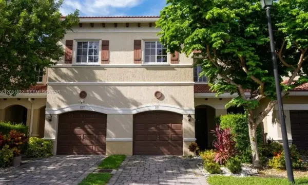 331 NE 47th Place 331, Deerfield Beach, FL 33064