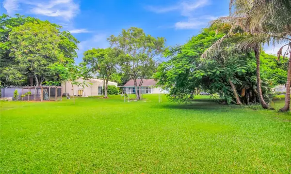 17110 SW 64th Court, Southwest Ranches, FL 33331