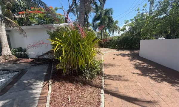 1524 NE 18th Avenue, Fort Lauderdale, FL 33304