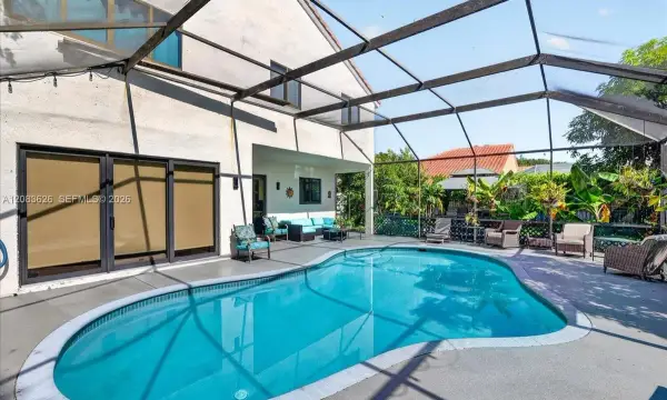 7320 NW 68th Way, Parkland, FL 33067