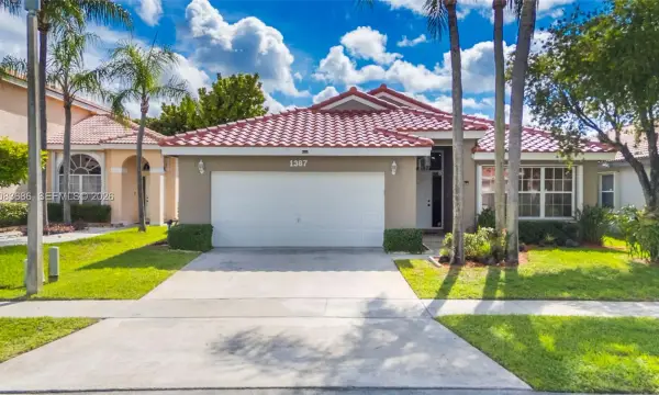 1387 SW 181st Avenue, Pembroke Pines, FL 33029