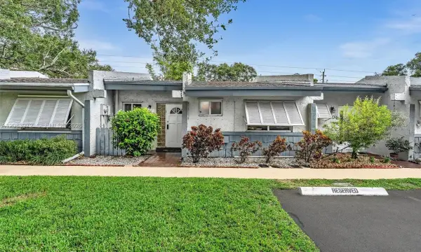 2408 N 35th Avenue, Hollywood, FL 33021