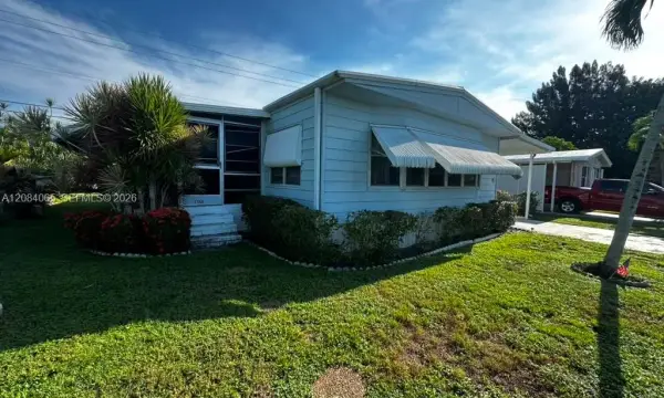 47008 Aquadilla Bay, Boynton Beach, FL 33436