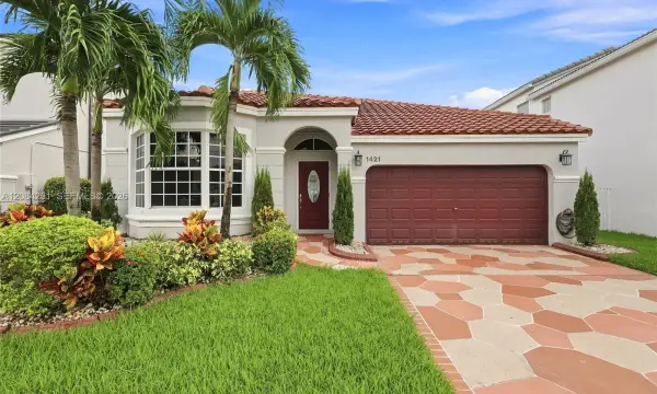 1421 NW 159th Avenue, Pembroke Pines, FL 33028