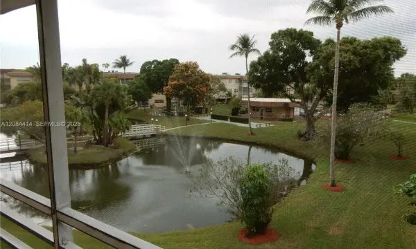 5051 W Oakland Park Boulevard 302, Lauderdale Lakes, FL 33313