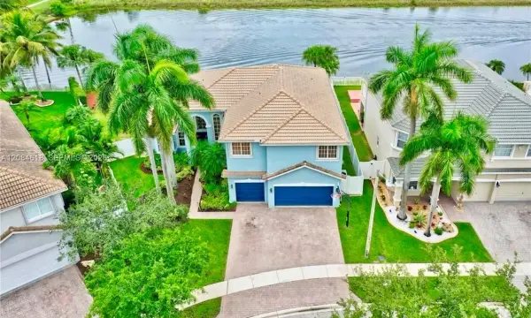 1580 SW 164th Avenue, Pembroke Pines, FL 33027
