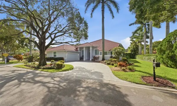 1861 W Eagle Trace Boulevard W, Coral Springs, FL 33071