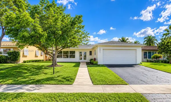 1801 N 54th Avenue, Hollywood, FL 33021