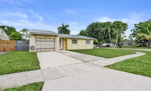 7296 SW 1st Street, Margate, FL 33068