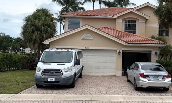 5347 Grand Banks Boulevard, Greenacres, FL 33463