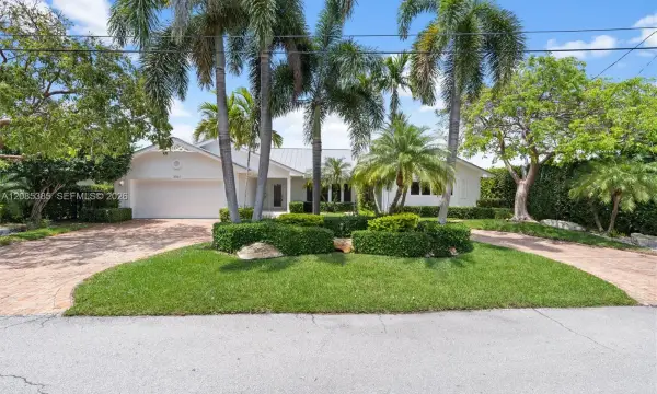 3061 NE 39th Street, Fort Lauderdale, FL 33308
