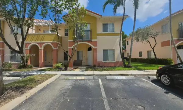 807 N Santa Catalina Circle, North Lauderdale, FL 33068