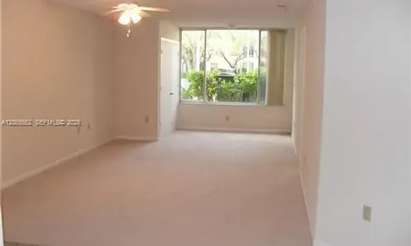 2841 N Oakland Forest Drive 103, Oakland Park, FL 33309