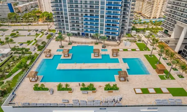 1850 S Ocean Drive 706, Hallandale Beach, FL 33009