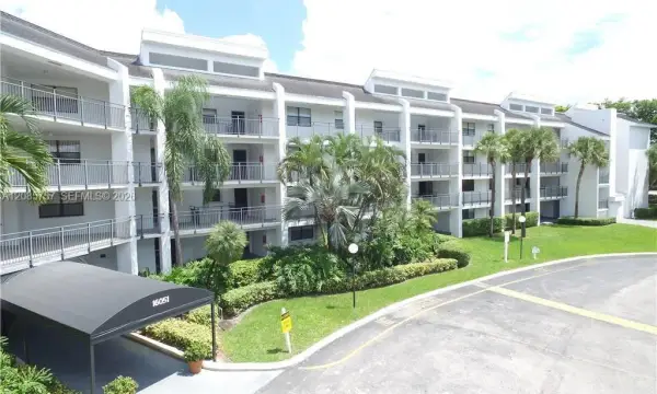 16051 Blatt Boulevard 112, Weston, FL 33326