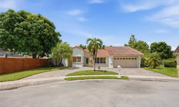 511 NW 104th Avenue, Plantation, FL 33324