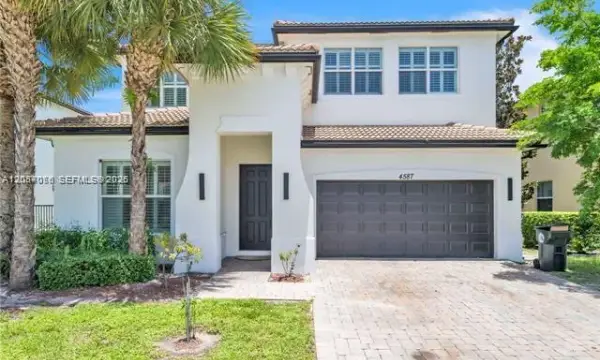 4587 San Mellina Drive, Coconut Creek, FL 33073