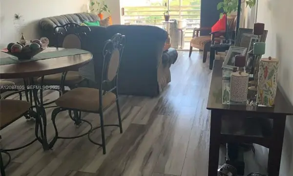 Address Withheld, Sunrise, FL 33351
