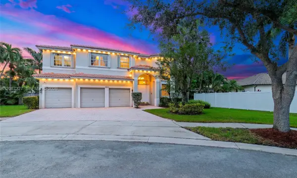 16759 NW 15th Street, Pembroke Pines, FL 33028