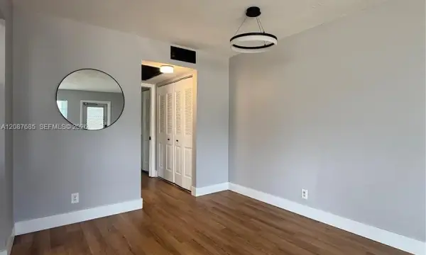 21 Windsor B 21, West Palm Beach, FL 33417