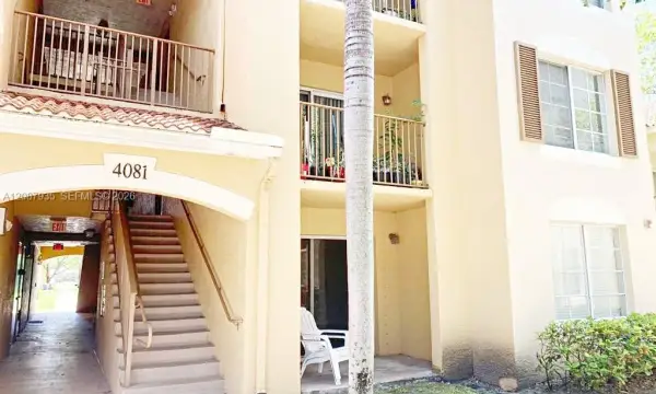 4081 San Marino Boulevard #206, West Palm Beach, FL 33409