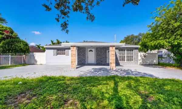 730 N 64th Avenue, Hollywood, FL 33024