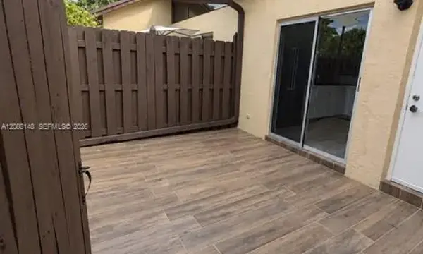 140 Fox Road 3-46, Hollywood, FL 33024