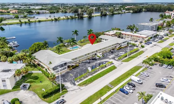 960 Crystal Lake Drive 112, Deerfield Beach, FL 33064