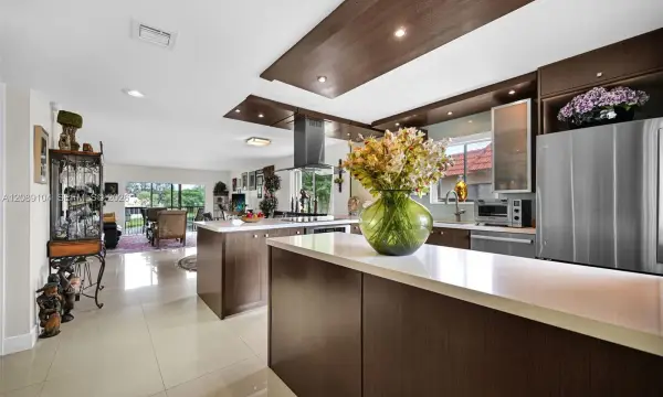 Address Withheld, Weston, FL 33326