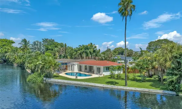 108 NE 30th Street, Wilton Manors, FL 33334
