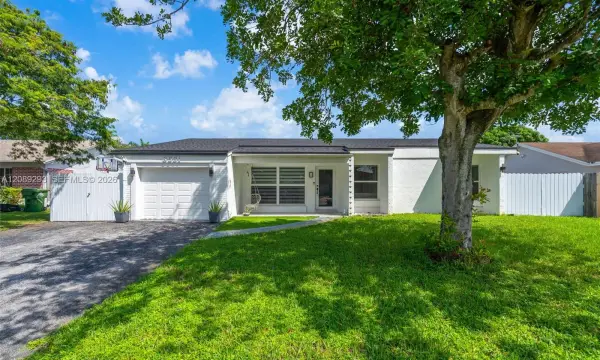 8531 NW 8th Street, Pembroke Pines, FL 33024
