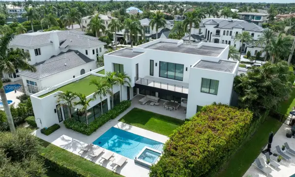 17531 Foxborough Lane, Boca Raton, FL 33496