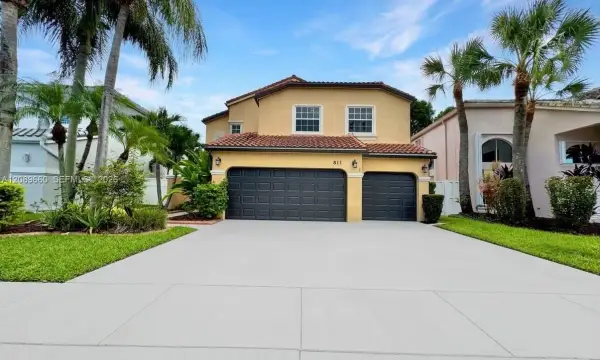 811 NW 155th Terrace, Pembroke Pines, FL 33028