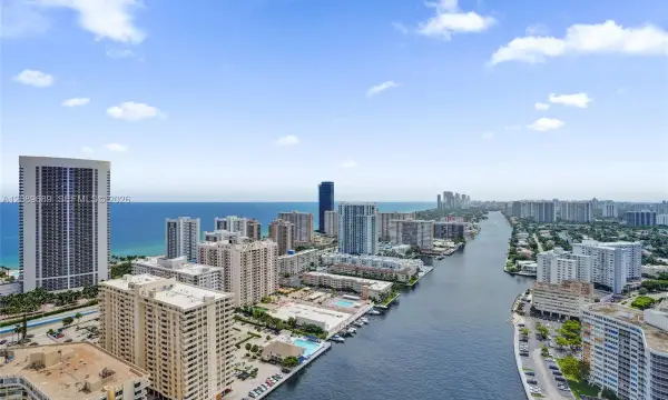 2600 E Hallandale Beach Boulevard T1002, Hallandale Beach, FL 33009