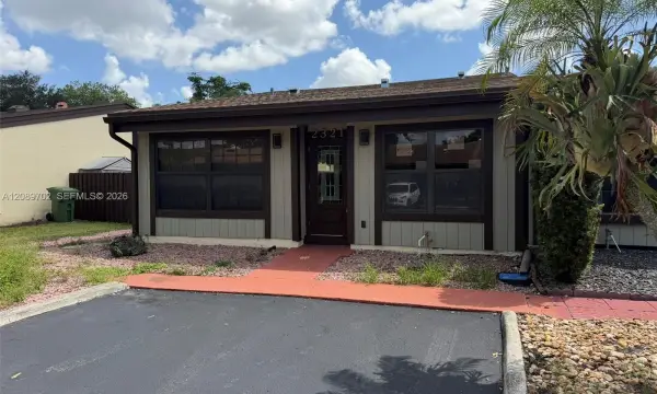 2321 Poinsetta Court, Pembroke Pines, FL 33026