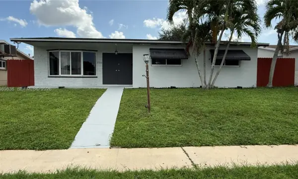 2211 N 54th Avenue, Hollywood, FL 33021